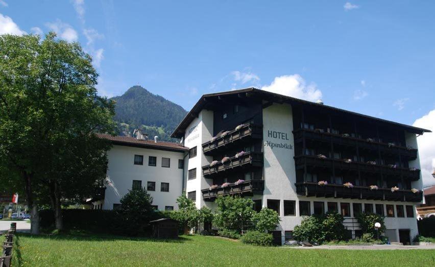 Hotel Alpenblick Schlitters Exterior photo